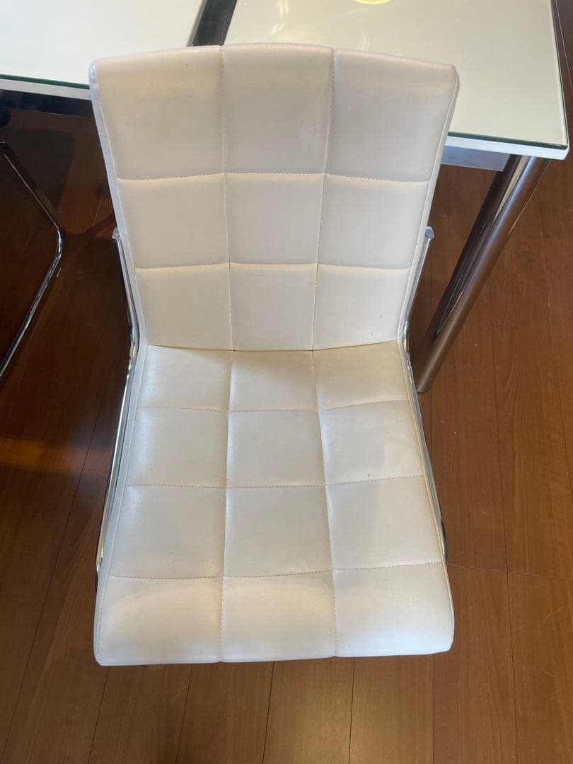 【引き取りのみ】ダイニングセット　ガラス製ホワイトダイニングテーブル