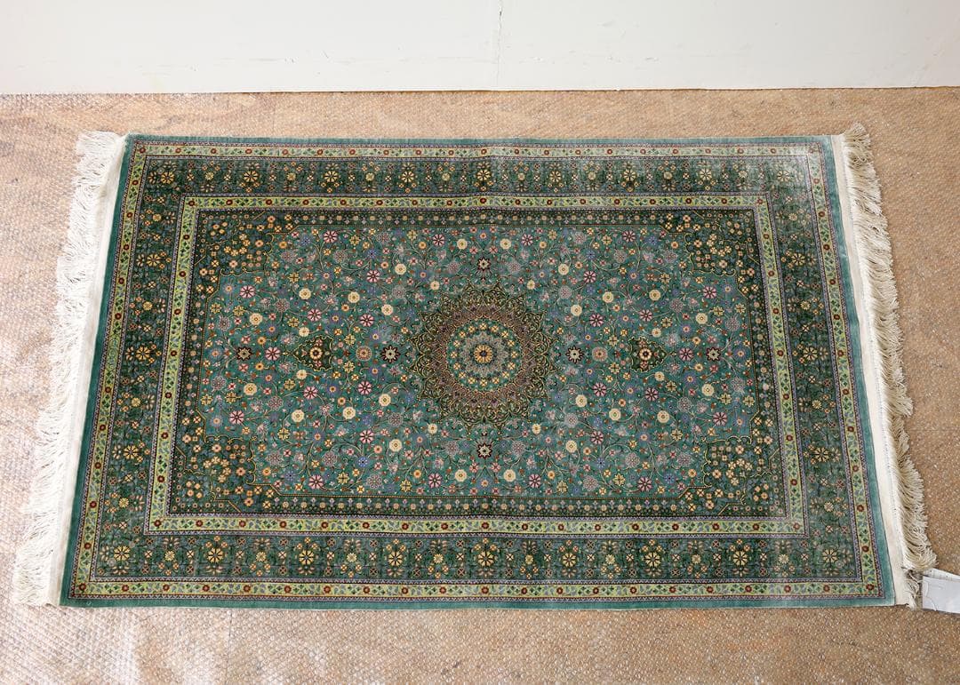 最高級 ペルシャ絨毯 クム産 アルサラーニ工房 シルク100% 148×96cm