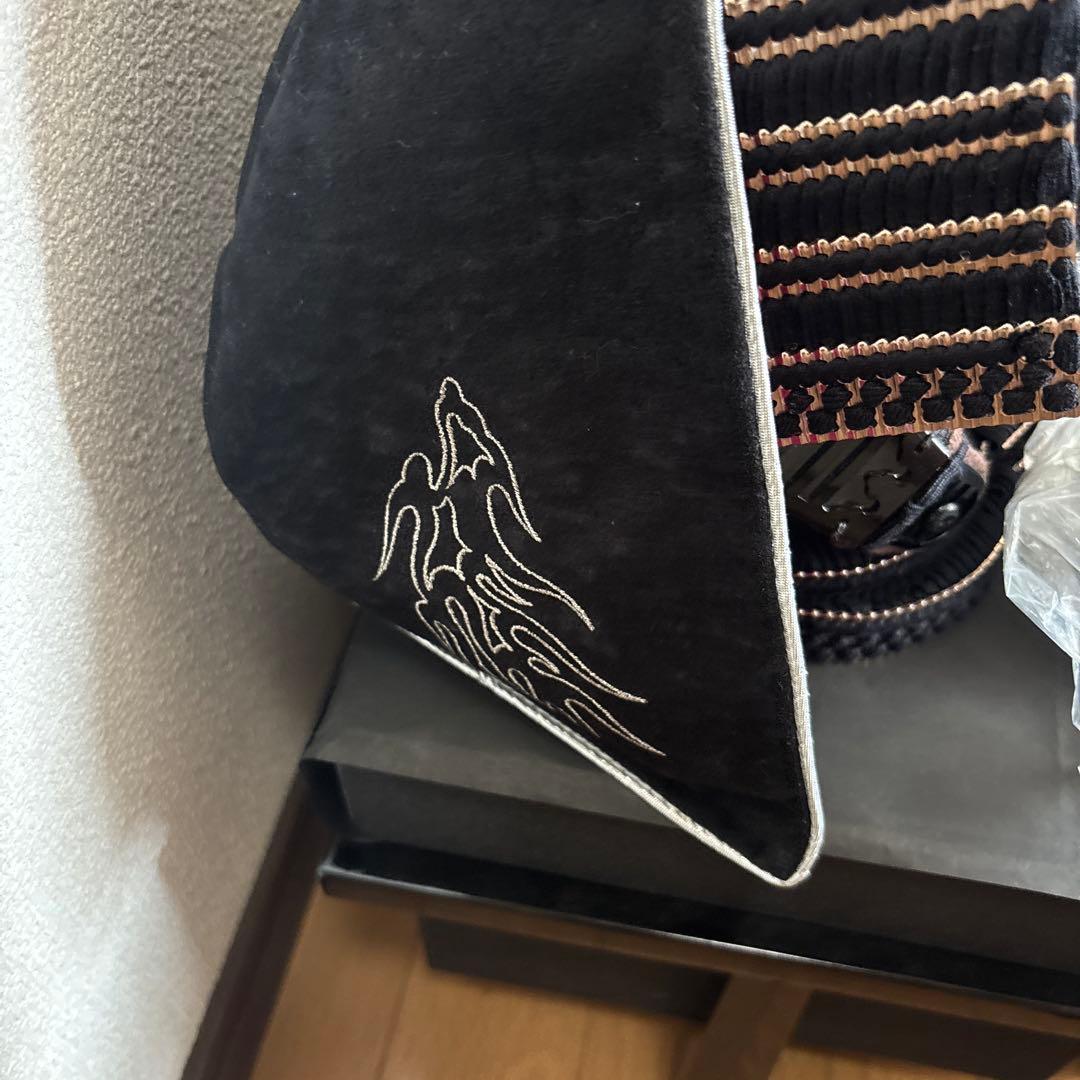 16. 五月人形 婆娑羅 鈴甲子 雄山作 鎧兜