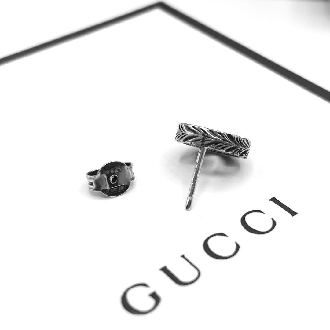 【新品】GUCCI ピアス　インターロッキングG 燻　片耳　アラベスク
