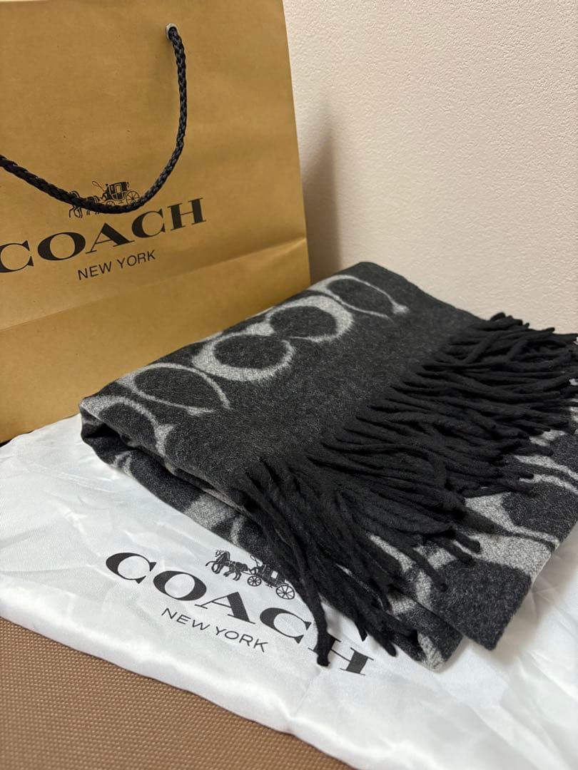 【新品】コーチ　マフラー