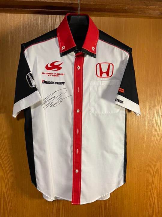 佐藤琢磨、SAF1ピットシャツ、佐藤琢磨さん本人着用