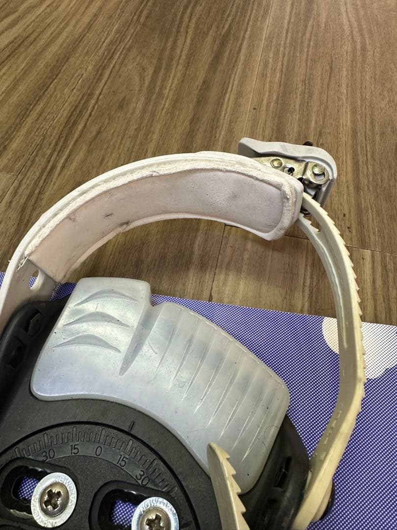 スノーボード DORAEMON 140cm ビンディングSALOMON XS