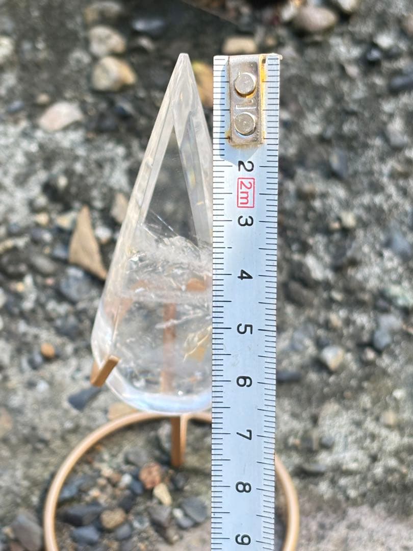 水晶　ゴールデンヒーラー　共生　ブラジル　虹　スタンド付き