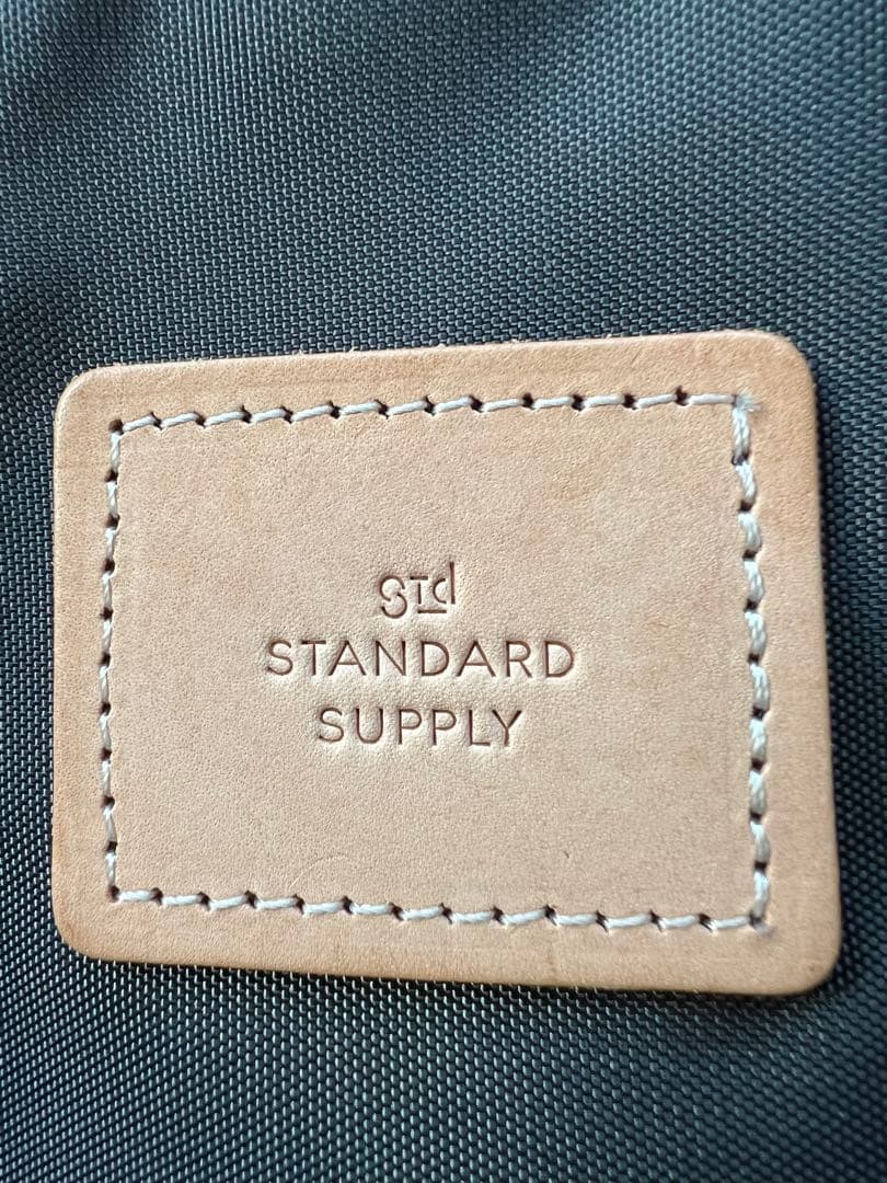 美品【スタンダードサプライ】コーデュラ素材　濃グレーバックパック