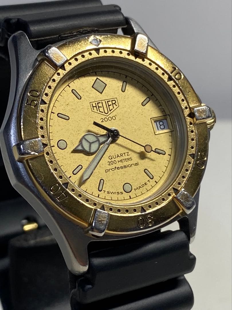 bscになります　旧HEUER ホイヤー2000 プロ　ムーブ新品交換済
