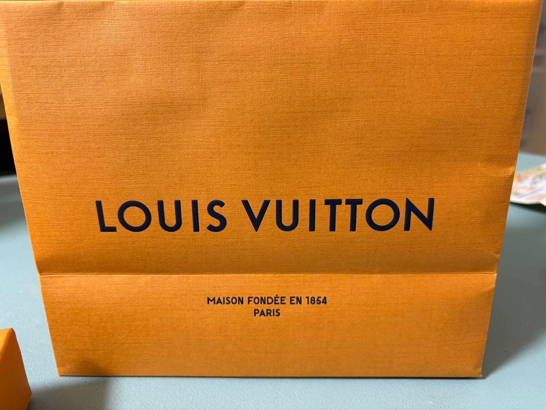 ルイヴィトン モノグラムエクリプス リバースポシェットクレ M80905