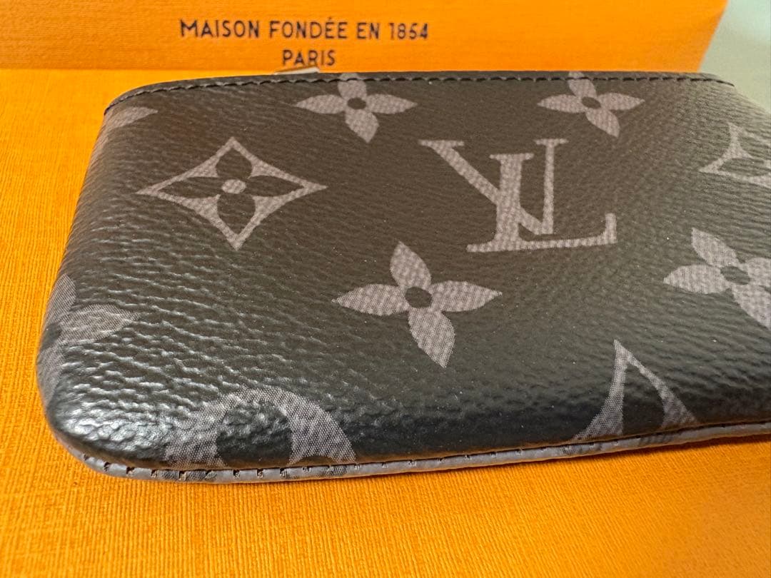 ルイヴィトン モノグラムエクリプス リバースポシェットクレ M80905