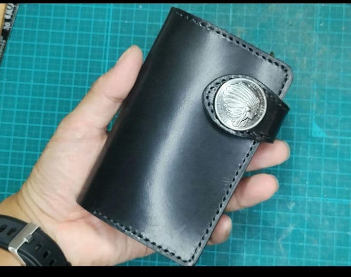 Wild仕様＋イーグルコンチョ　黒本革フラップ全縫いハトメ楕円