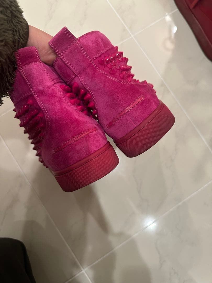 Louboutin ルブタン　ルイススパイクス　フラットスウェード　ピンク