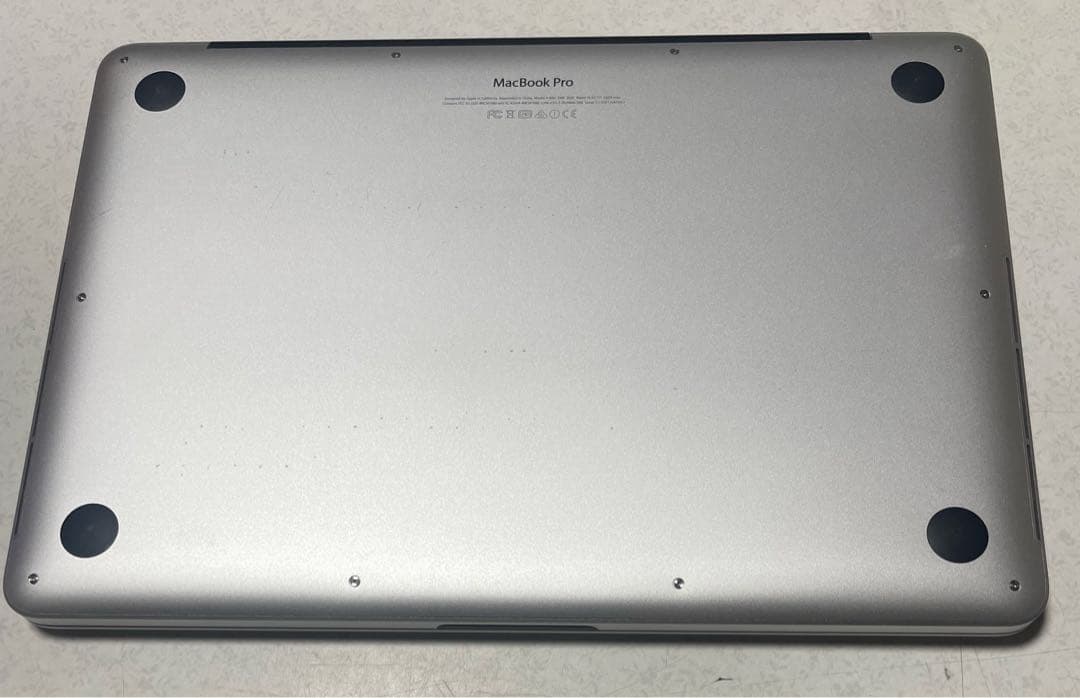 MacBook Pro 13インチ Retina 2015(バッテリー交換済み)