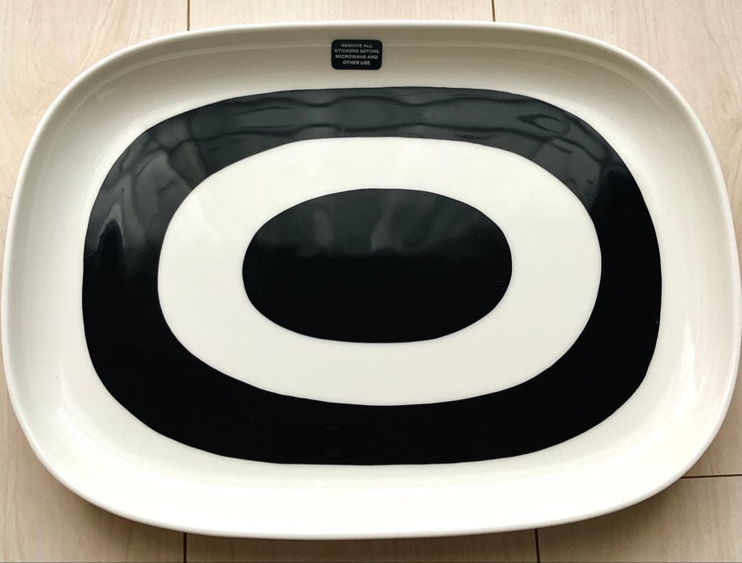 あみたん【未使用品】マリメッコ 大皿 サービングディッシュ melooni