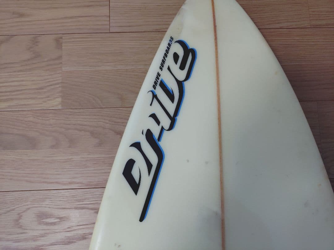 サーフィン　ショートボード 【フィン3枚付き】（送料込み）