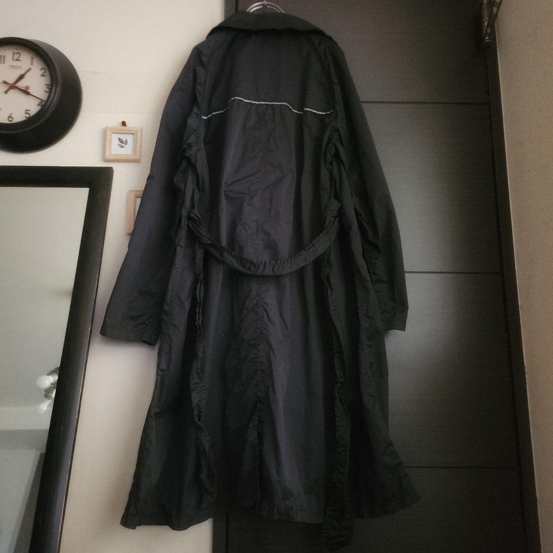 ム*カ様 b6 良品 HaaT/イッセイミヤケ ロング トレンチコート 黒/3
