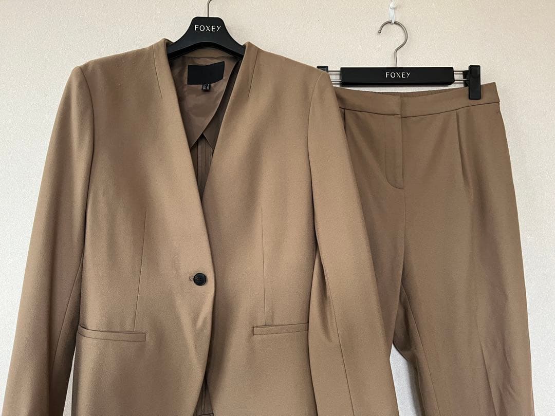 極美品*アイシービー*ＩＣＢ*パンツスーツ*ノーカラー*大きいサイズ*13号*