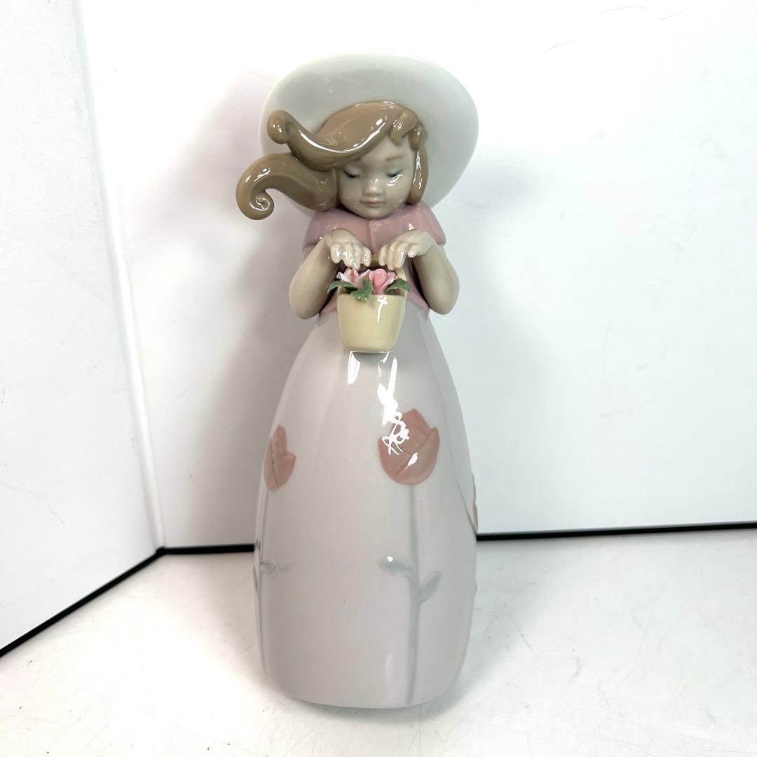 【箱・保証書付き】リヤドロ リトルローズ　バラ色の服を着た少女 LLADRO
