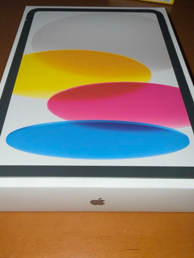 iPad 第11世代　(A16) 新品　シルバー　256GB