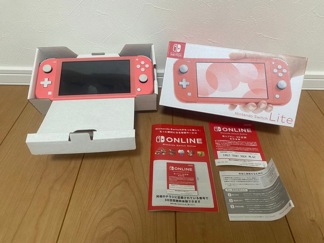 Nintendo Switch Lite ピンク 本体 充電器付き