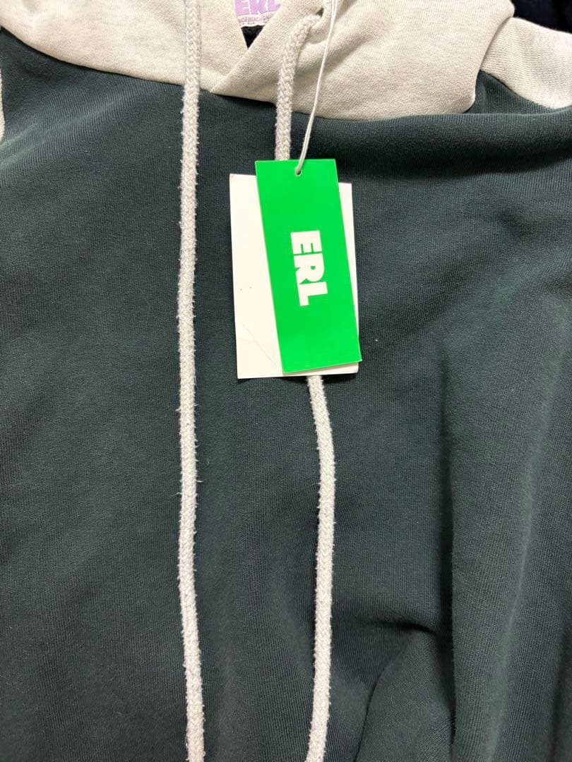 ERL パーカー　Mサイズ