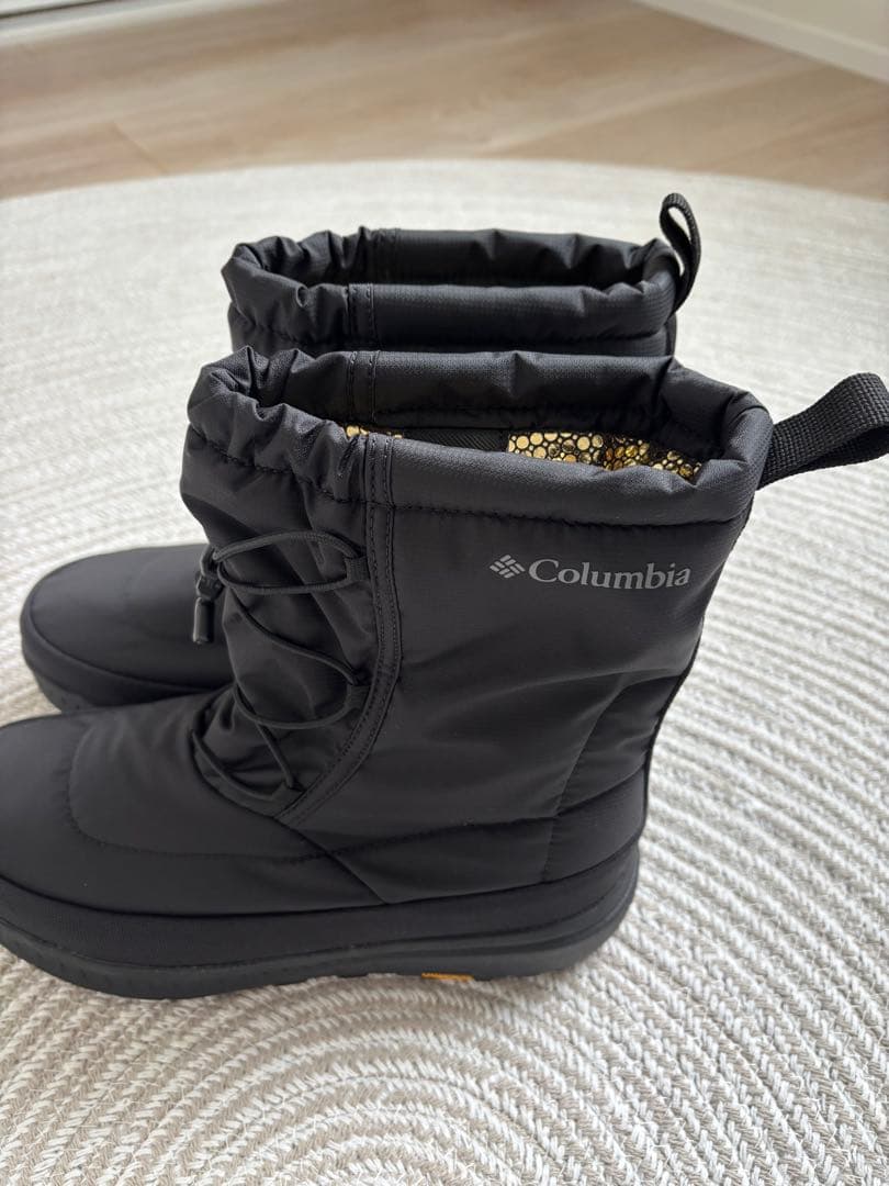 【新品未使用品】スノーブーツ　ブラック　25cm 保温　防水　コロンビア