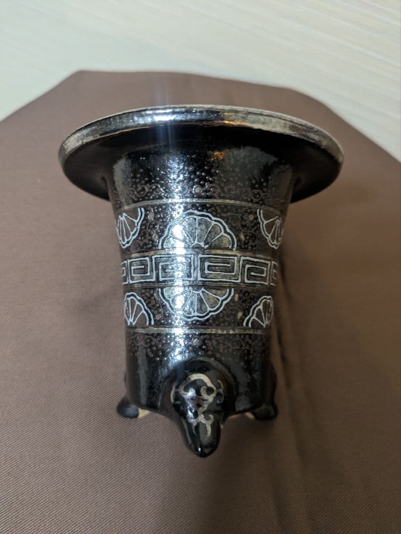 万年青鉢 華作 プラチナ雷紋 3.3号 直径10.1cm高さ9.2cm