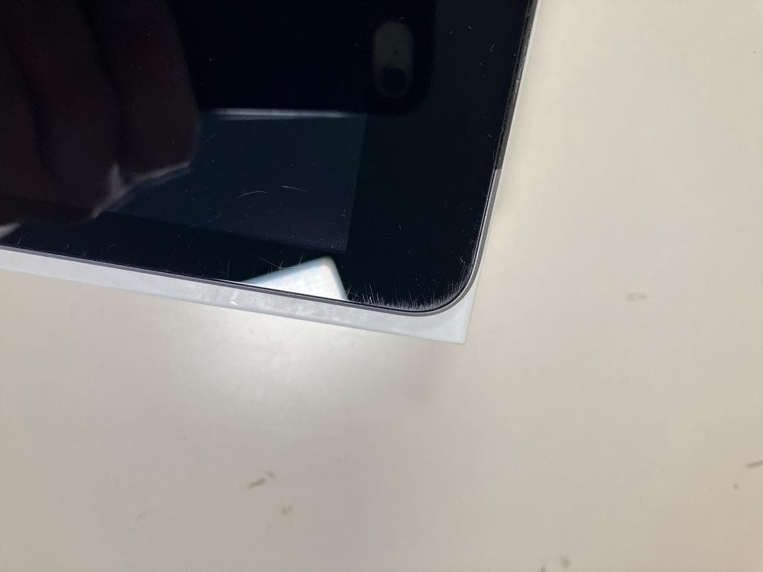 iPad 7世代　32GB グレー　セルラー カバーガラス付