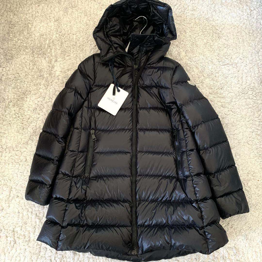 《美品》モンクレール　レディース　ダウンジャケット