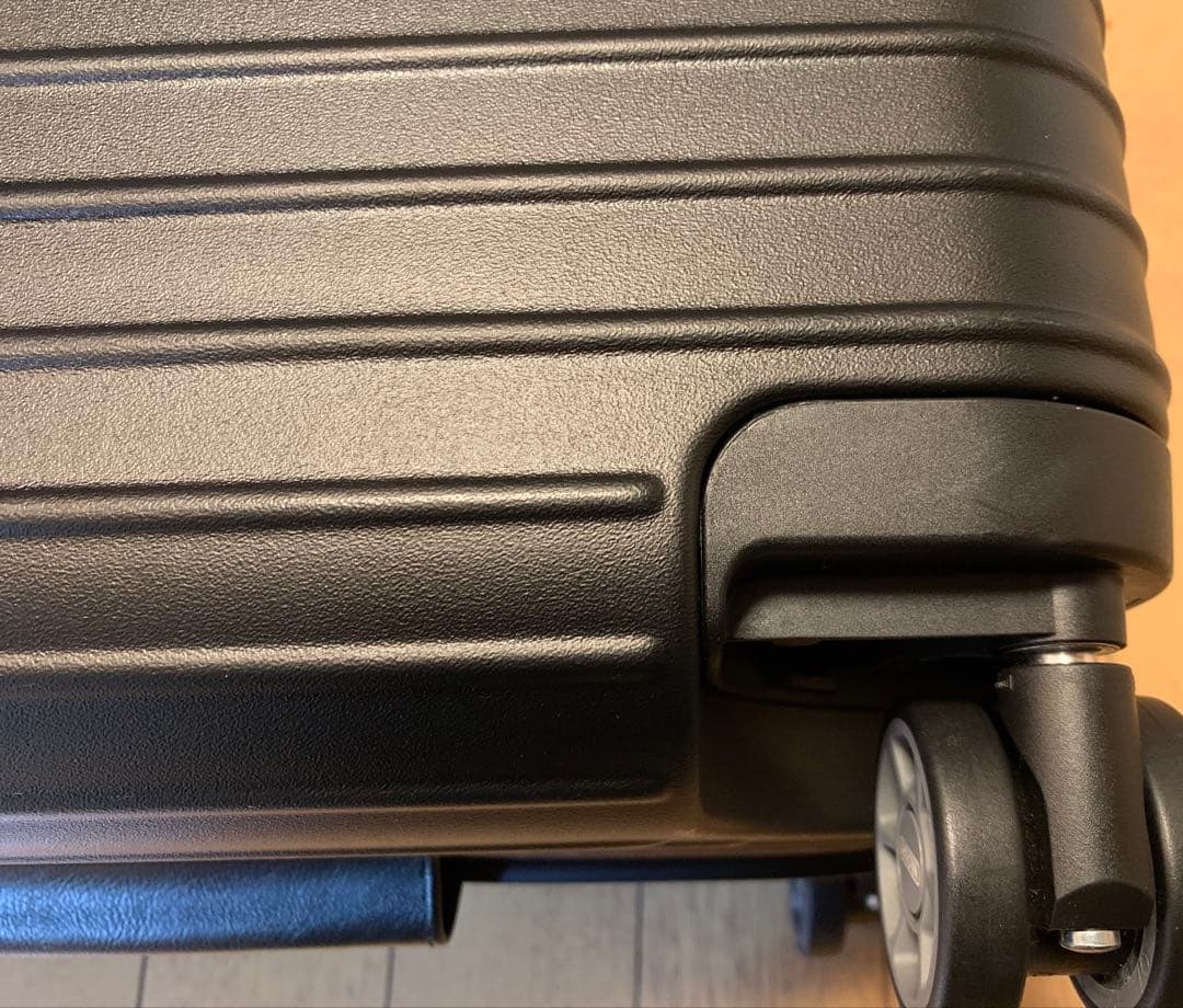 RIMOWA ボレロ　キャリーケース