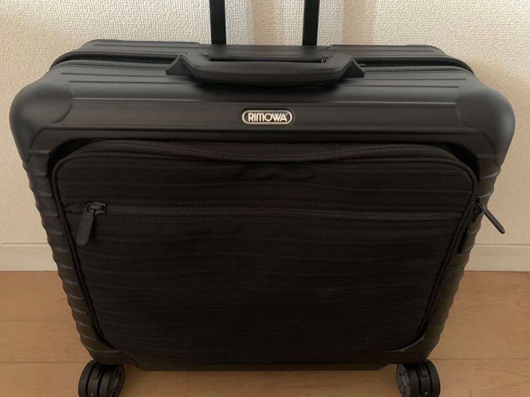 RIMOWA ボレロ　キャリーケース