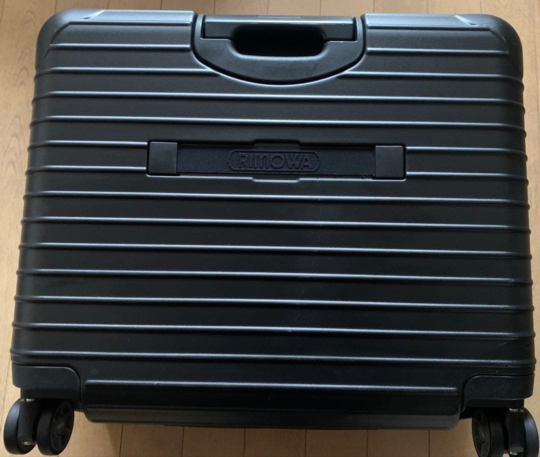 RIMOWA ボレロ　キャリーケース