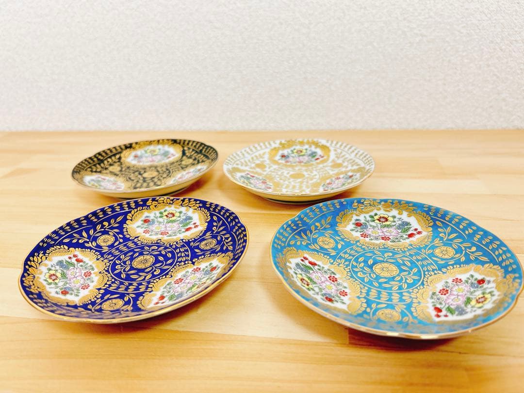 有田焼　幸楽窯　ベルサイユシリーズ小皿　4点セット
