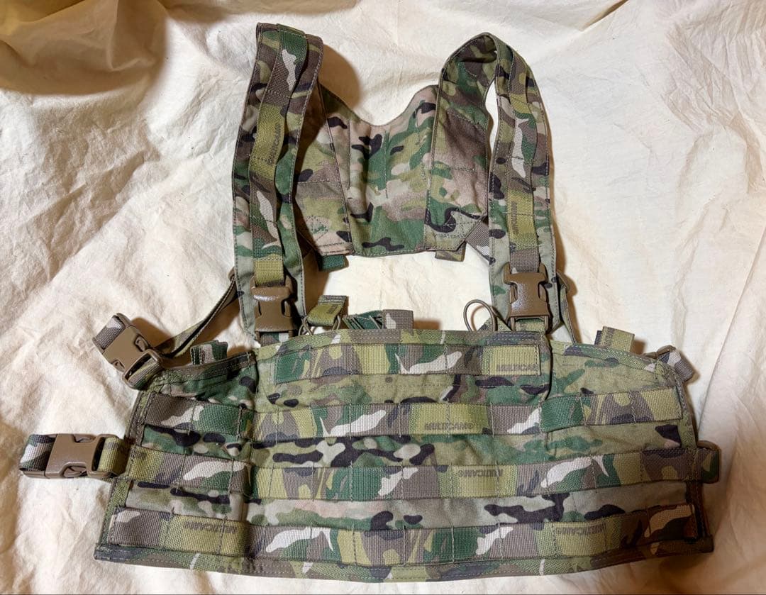 オ*コ様 実物 特注品 ビッキーオリジナル molleチェストリグ マルチカム