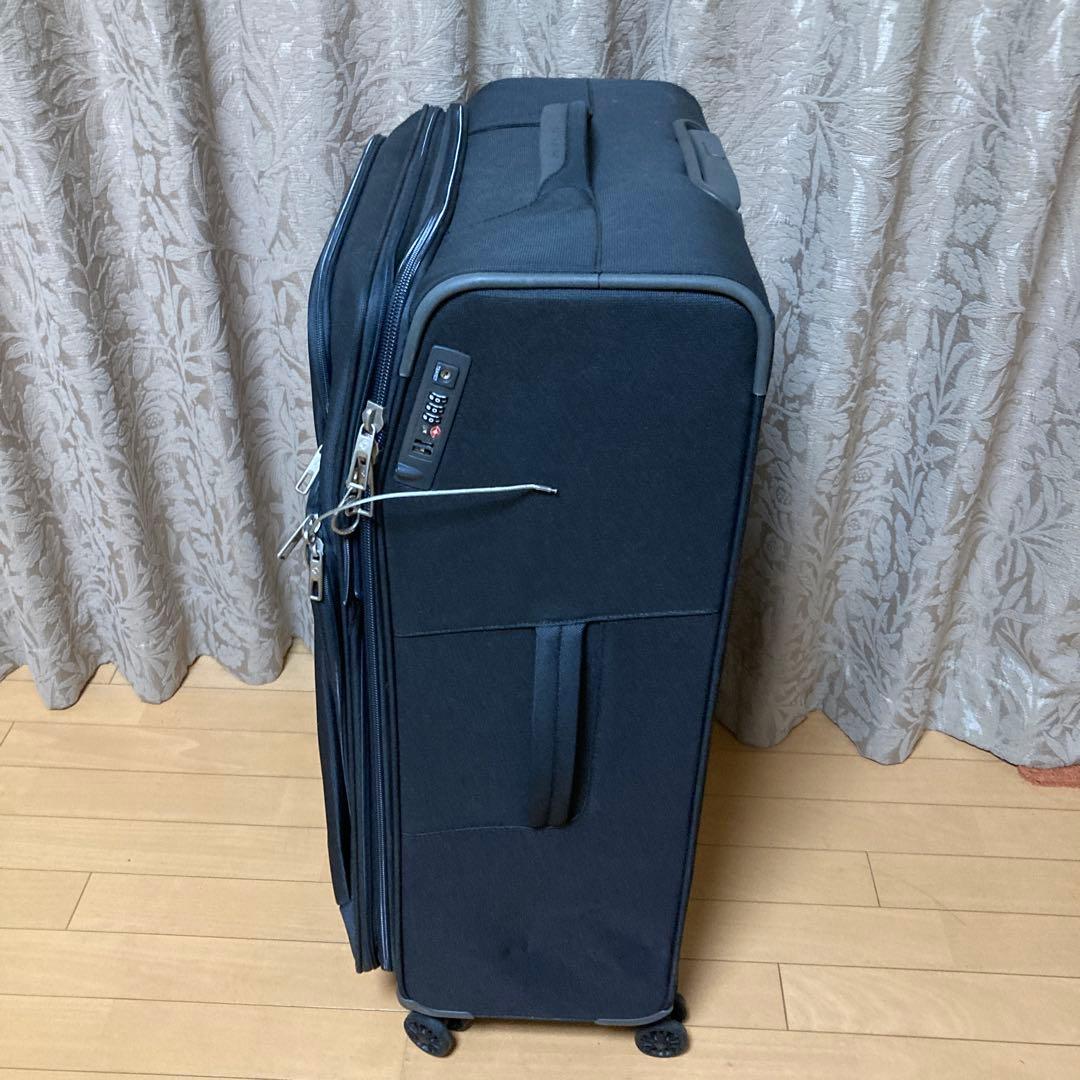 ブラックキャリーケース 大型 4輪