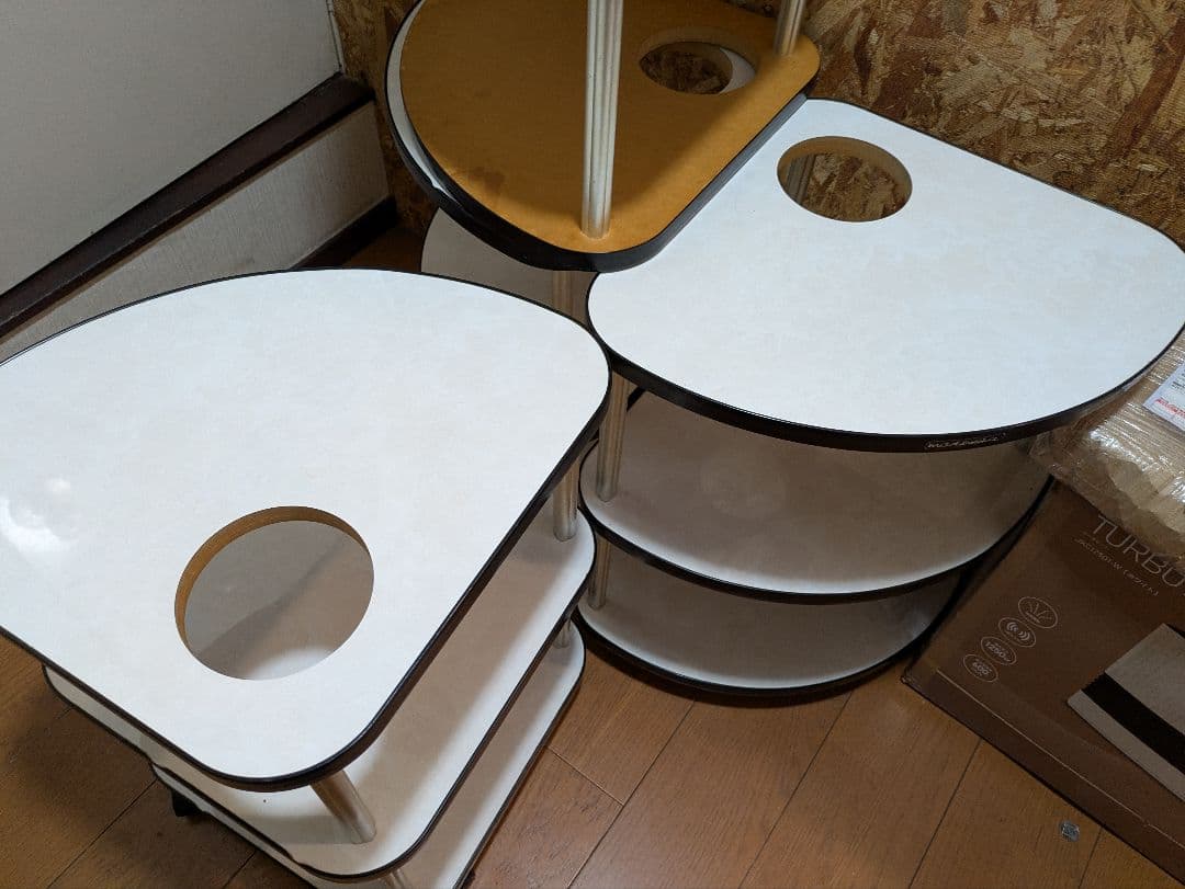 麻雀用　ホワイトサイドテーブル 3段　４台セット