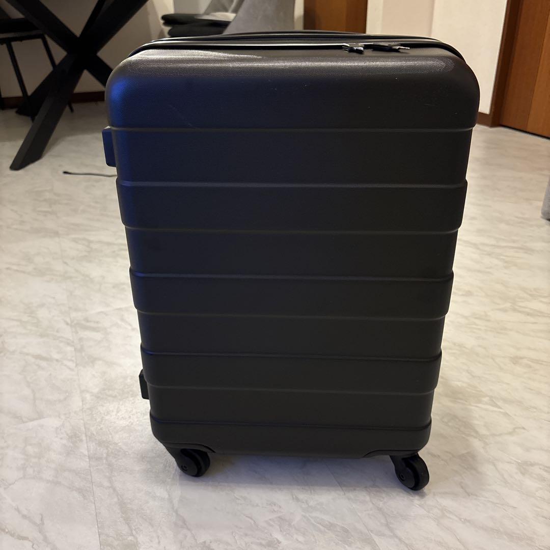 無印良品 バーを自由に調節できる ハード キャリケース 36L ブラック　黒