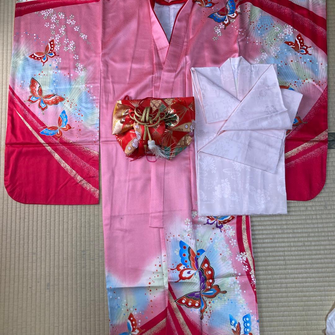 女の子　七五三　着物 ピンク 蝶模様 帯付き