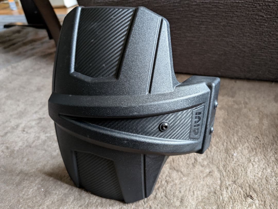 GIVIスプラッシュガード Tracer9GT用 RM2159+RM02 セット