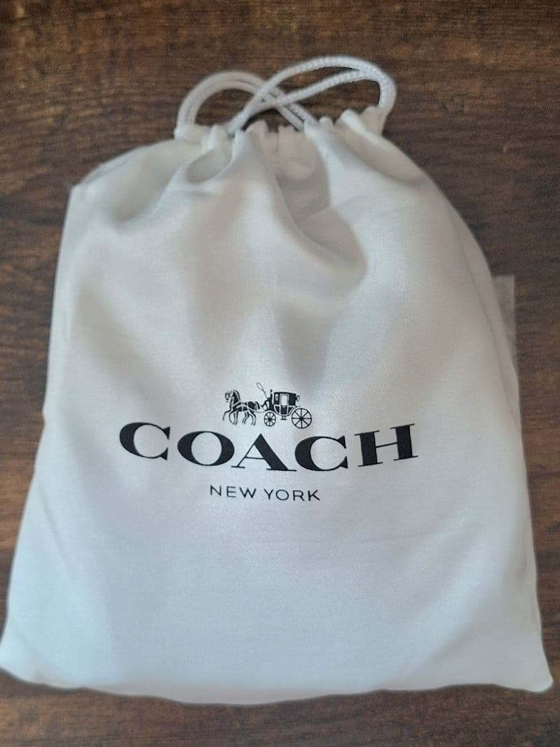 超美品 COACH 財布 グリーン