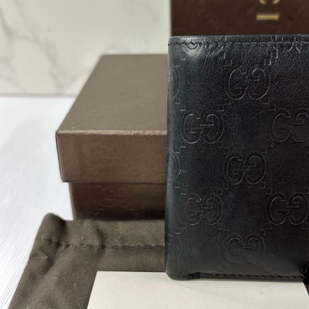 新品同様‼️ グッチ　GUCCI 財布　二つ折り　折り財布　シマレザー