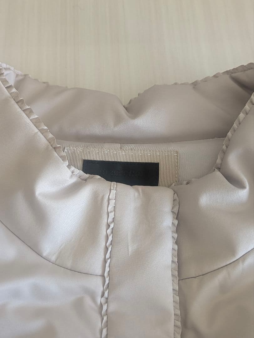 【美品】TO BE CHIC ラビット チャーム中綿 ファー切り替えベスト 46