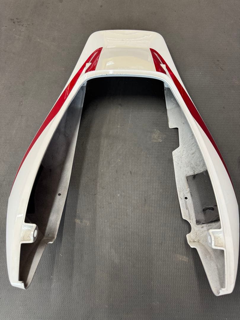 HONDA CB1300SF リアシートカウル　SC54