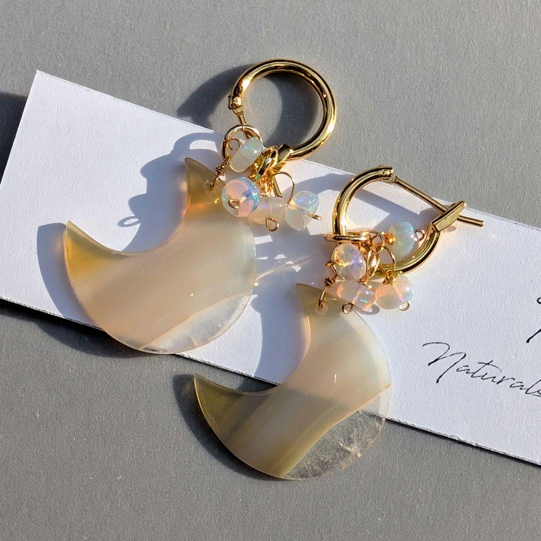 アイリスアゲート ムーン ピアス