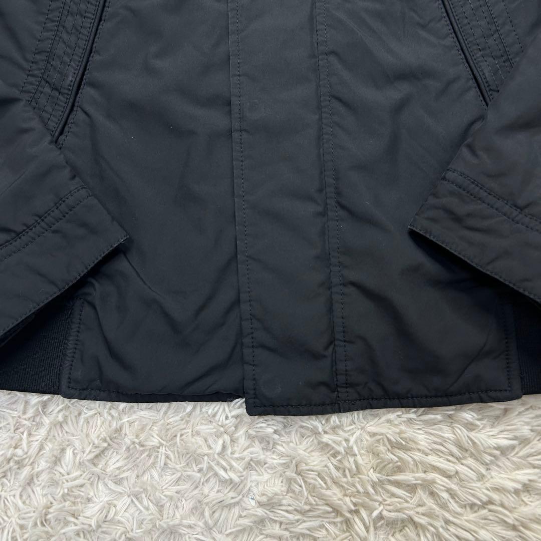 美品 ヒューゴボス ナイロンブルゾン フード キルティング BOSS 黒 短丈