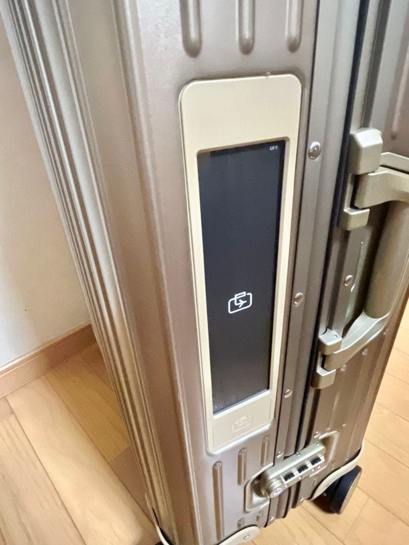 リモワ トパーズ チタニウム 電子タグ924.70.03.5 78L 4輪