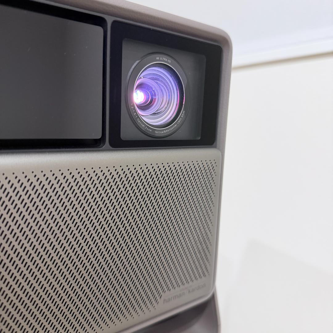 【新同品】XGIMI HORIZON 20 4K プロジェクター スタンド付き