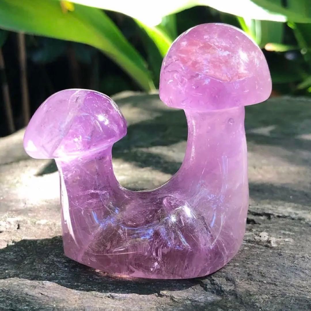 紫水晶　アメジスト　原石　双子　マッシュルーム　きのこ