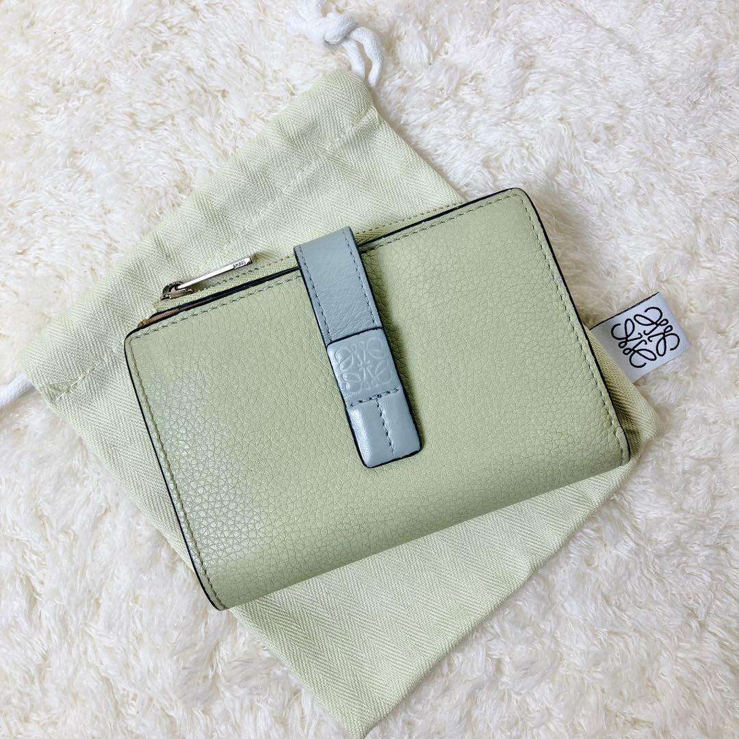 LOEWE スリムジップ バイフォールド レザーウォレット アナグラム