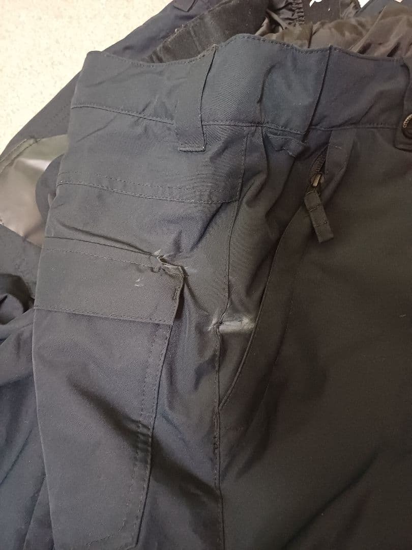 QUIKSILVER マルチカラースノーボードウェア上下・ゴーグル・グローブ