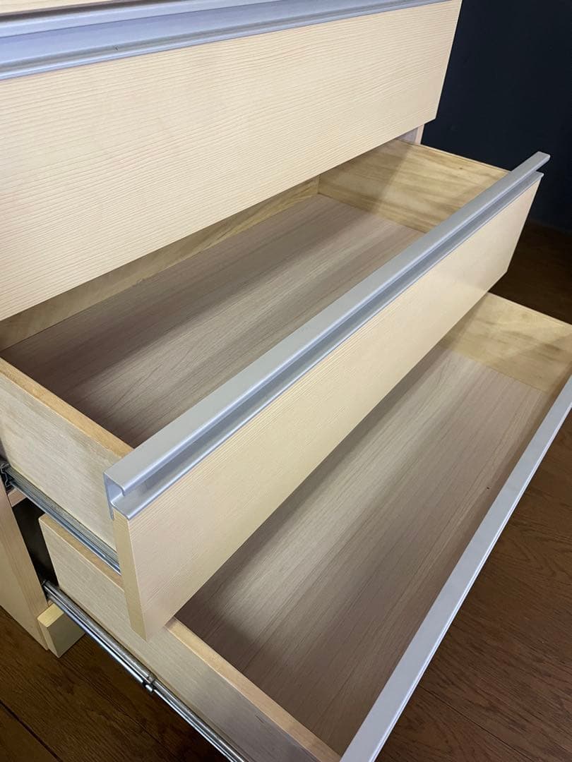 ニトリ　6段　チェスト