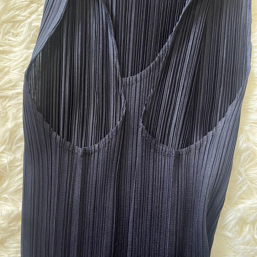 【極美品】プリーツプリーズ イッセイミヤケ タンクトップ ネイビー サイズ3